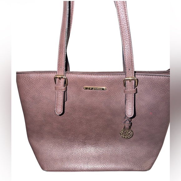 🔥 💎 GIVEAWAY 🔥 💎 FIRE ITEMS - Picture 8 of 16